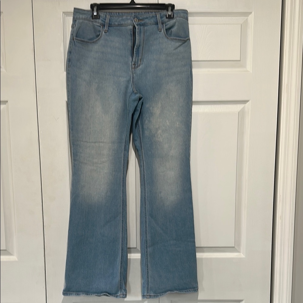 Old Navy WOW Flare high rise jeans size 12